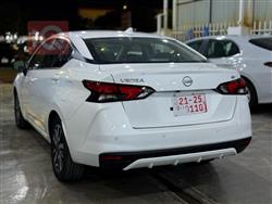 نيسان فيرسا